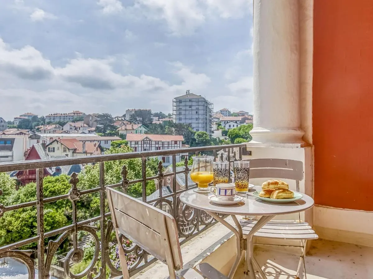 Apartment Carlton-2 By Interhome Biarritz