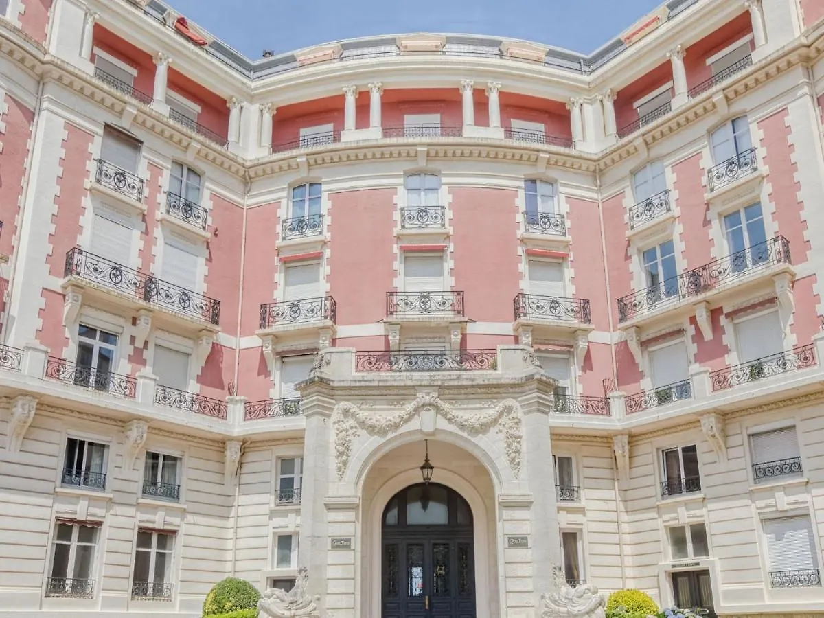 Apartment Carlton-2 By Interhome Biarritz