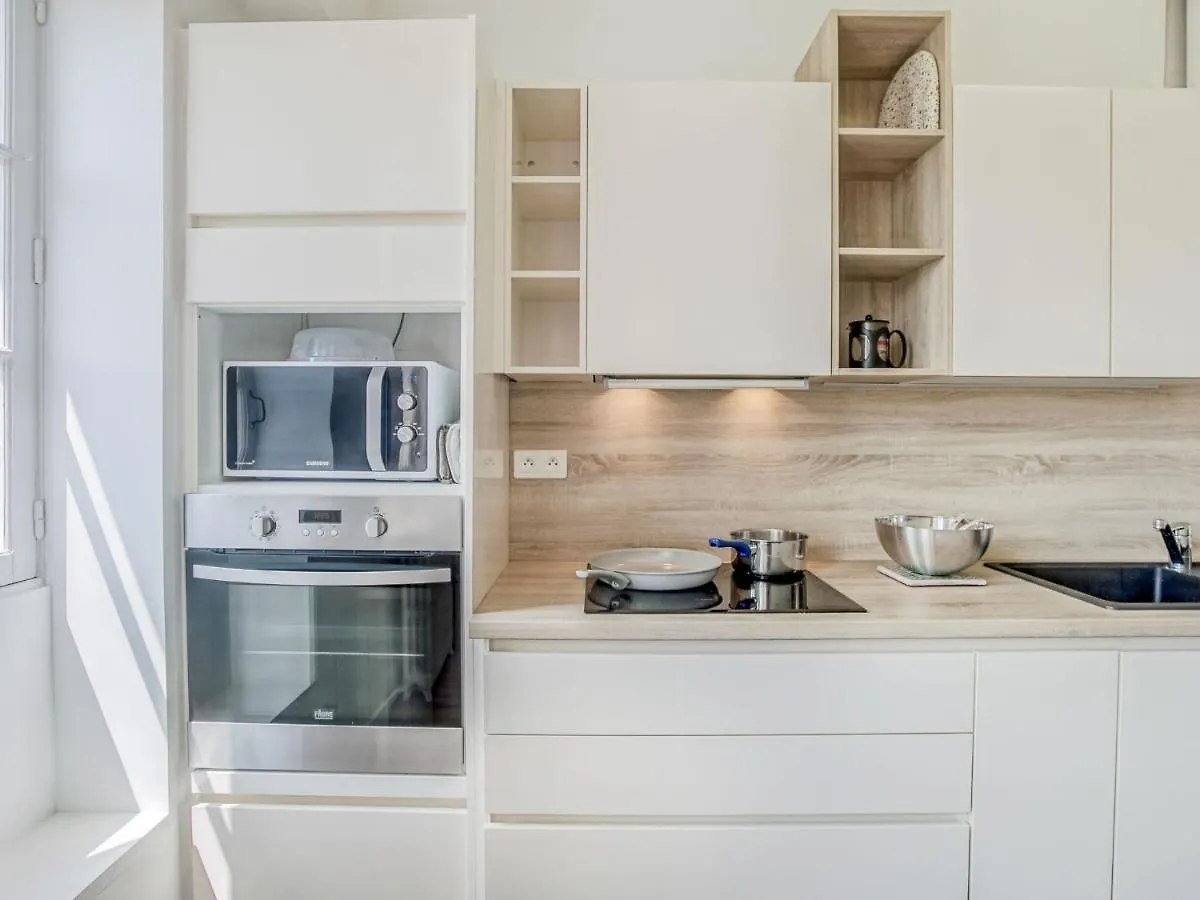 Apartment Carlton-2 By Interhome Biarritz