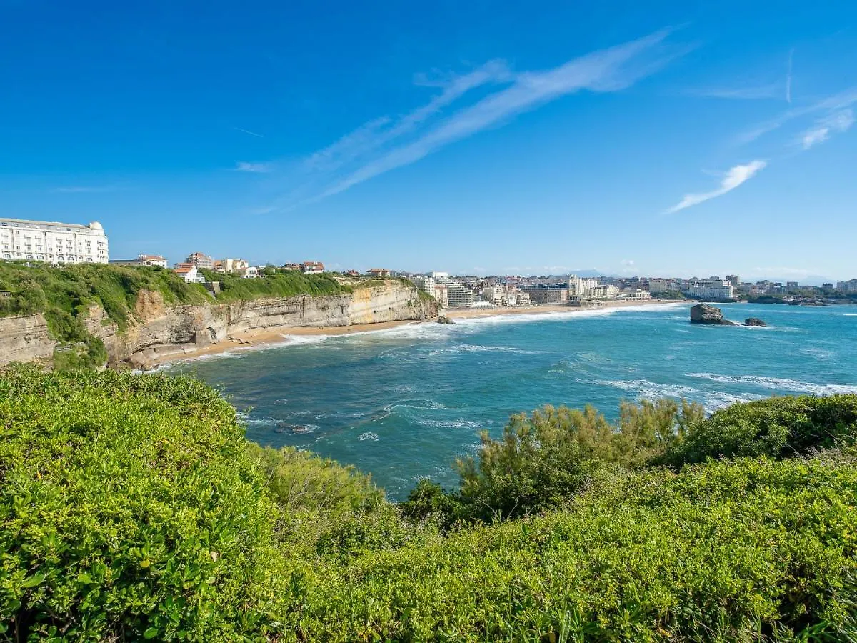 Apartment Carlton-2 By Interhome Biarritz